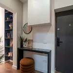 Trendy & Private Near Cismigiu & Calea Victoriei Apartment Bucharest