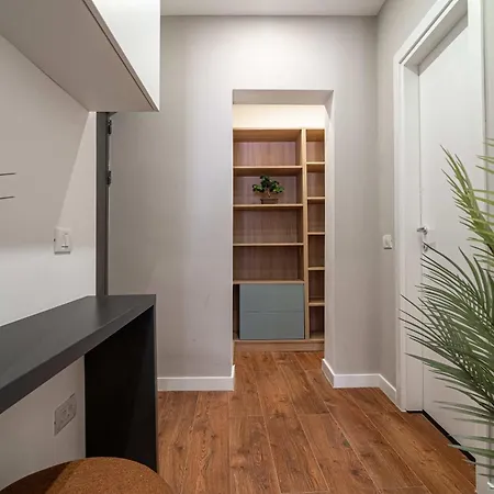 Trendy & Private Near Cismigiu & Calea Victoriei Appartement