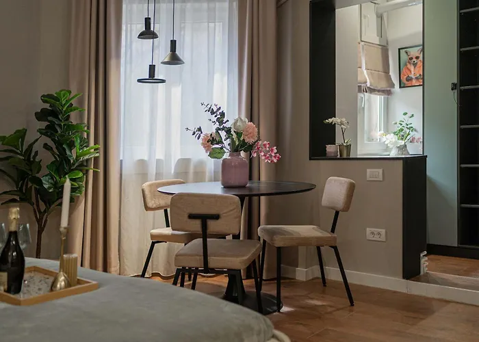 Trendy & Private Near Cismigiu & Calea Victoriei 公寓 布加勒斯特
